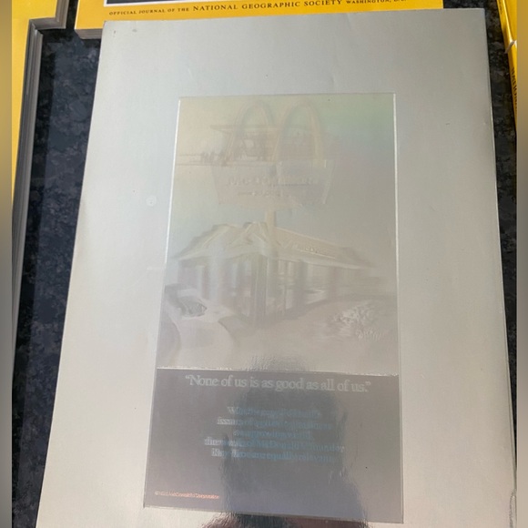 National Geographic 1988 Collector’s Addition Special Holographic McDonald's ad - Picture 6 of 16